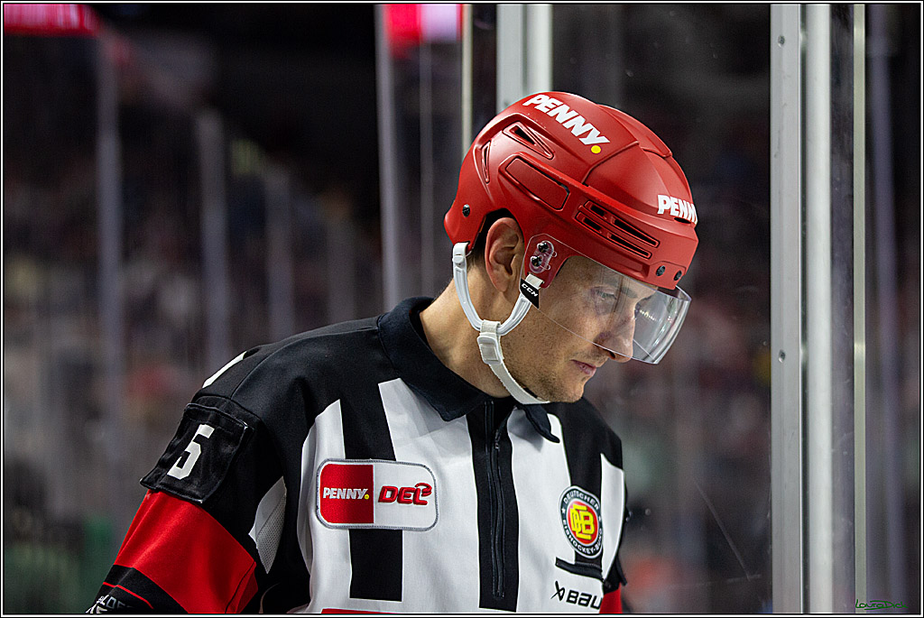 PENNY DEL; Koelner Haie- Straubing Tigers; Koeln, 09.10.2022